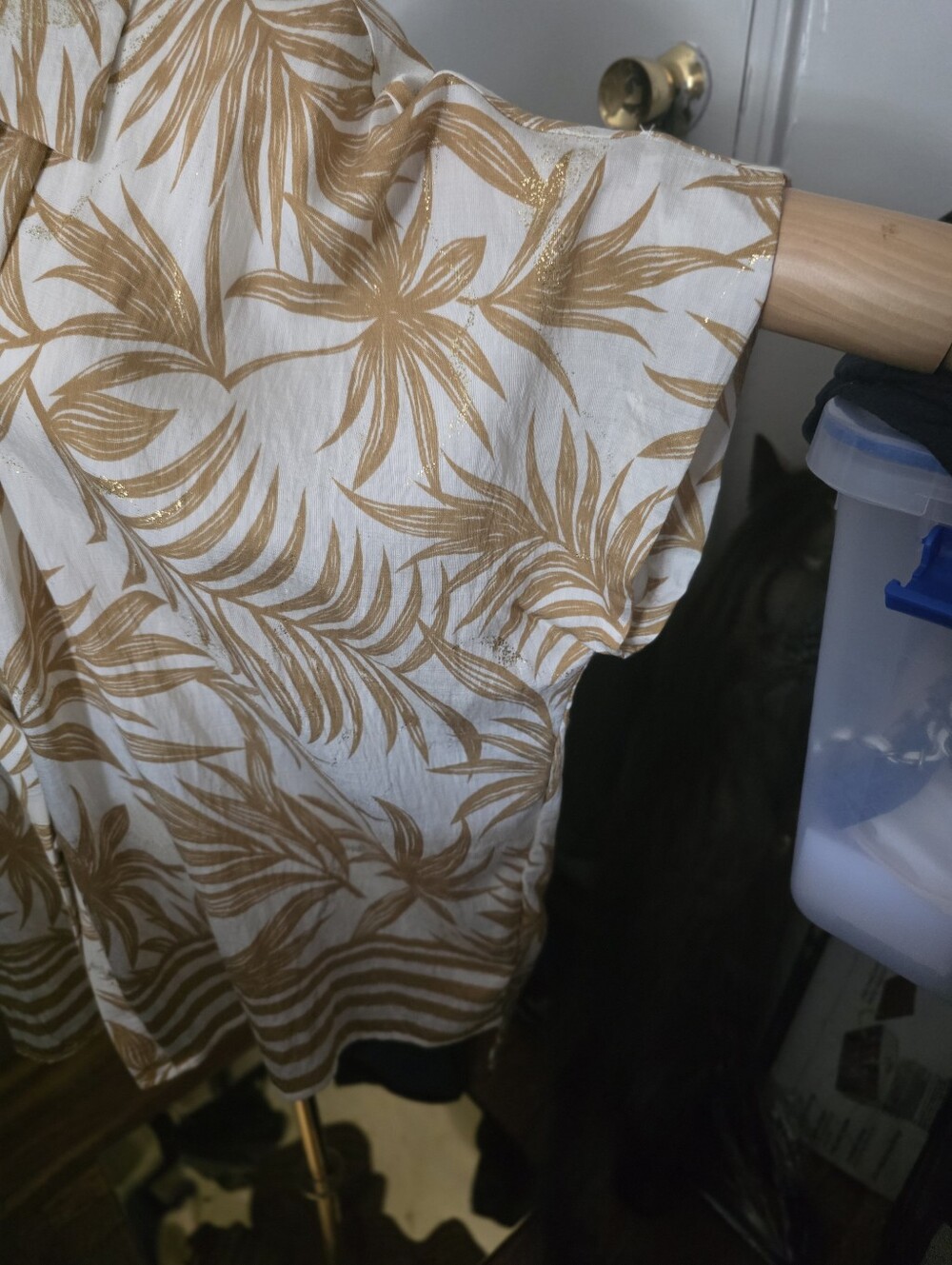 Umgee White and Tan Printed Button-Up Top 2xl Oversized - Picture 8 of 9